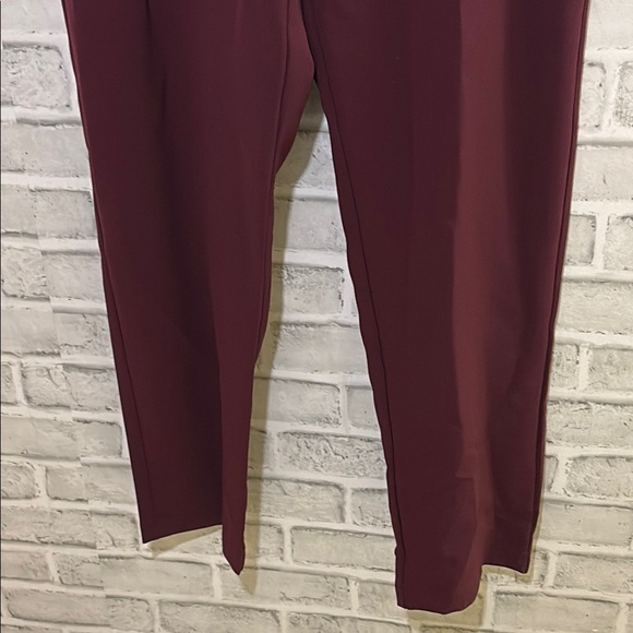 Adelyn Rae Elegant Burgundy Jumpsuit with pockets, size large - Picture 5 of 10